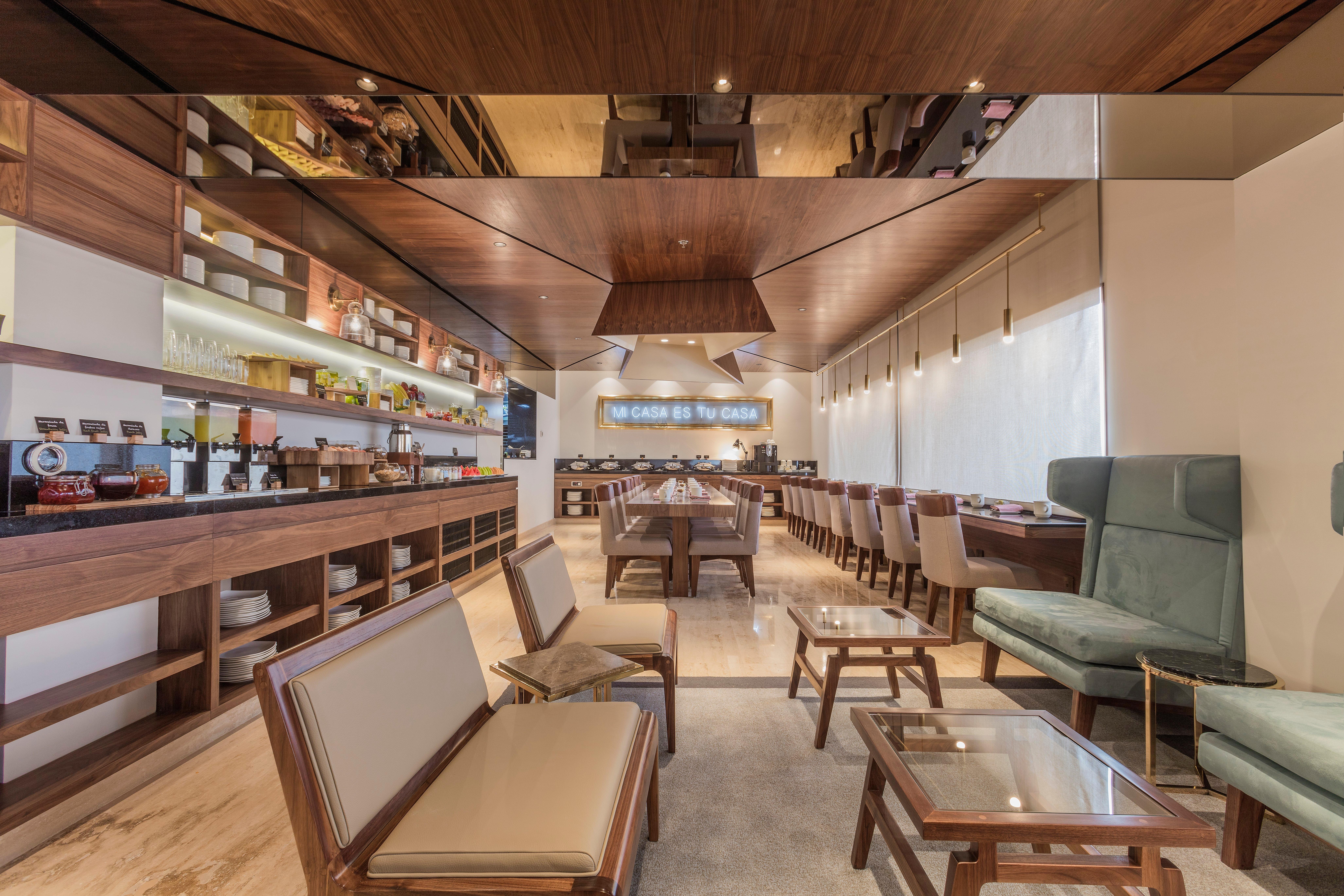 Presidente Intercontinental Mexico City By Ihg Esterno foto The interior of the lounge