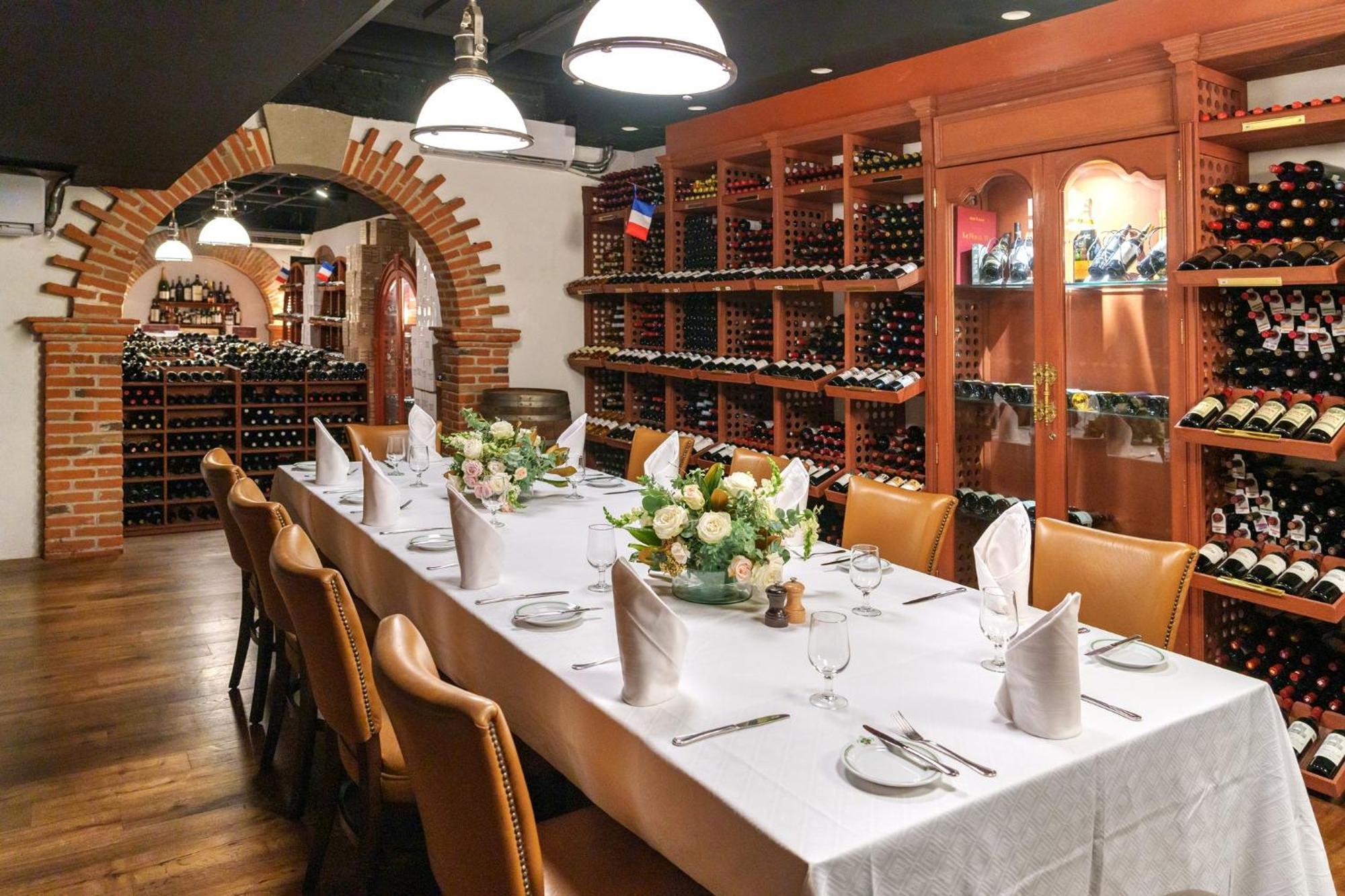 Presidente Intercontinental Mexico City By Ihg Esterno foto Wine Room